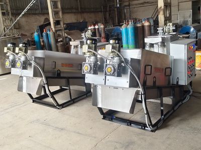 whirler_wsp202_screw_press_perspective_view.jpg